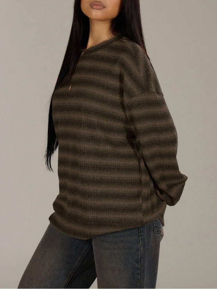 LENA – klasyczny, ciepły, idealny do jesiennych stylizacji