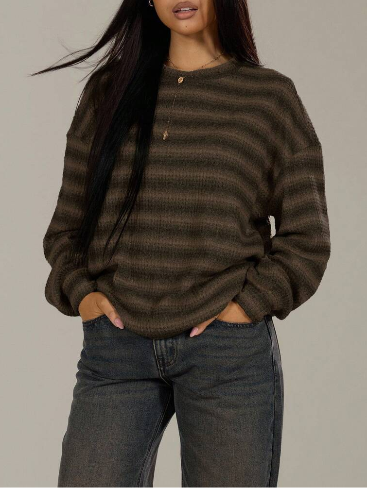 LENA – klasyczny, ciepły, idealny do jesiennych stylizacji