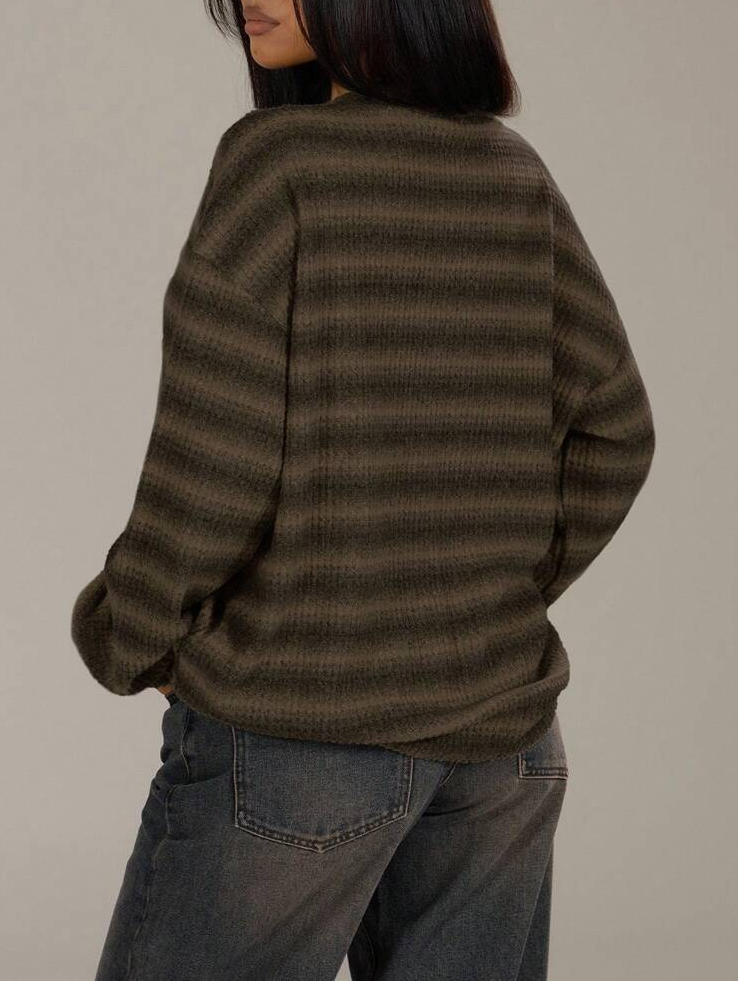 LENA – klasyczny, ciepły, idealny do jesiennych stylizacji