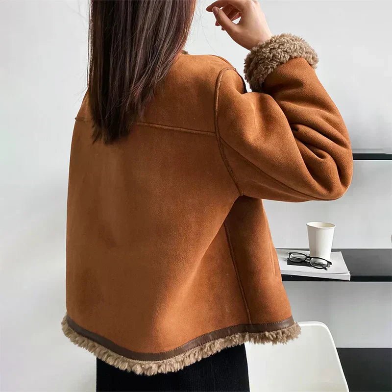 Rose - Lammfell Knopfjacke