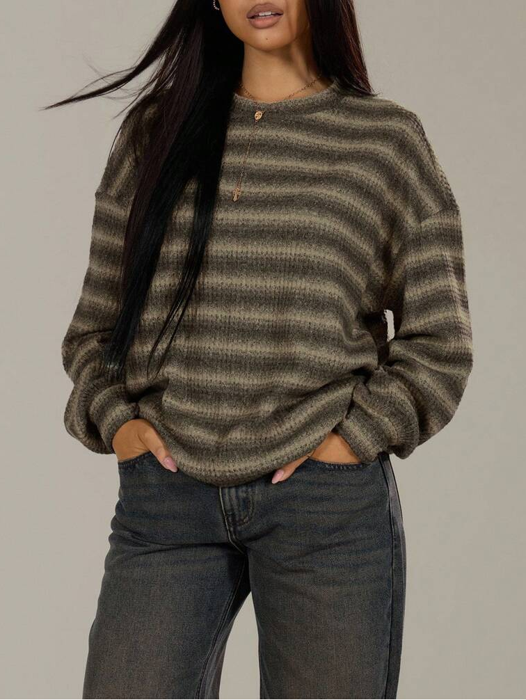 LENA – klasyczny, ciepły, idealny do jesiennych stylizacji