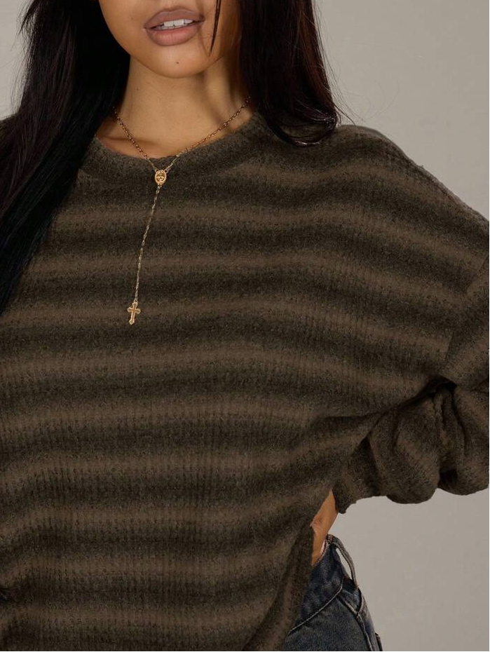 LENA – klasyczny, ciepły, idealny do jesiennych stylizacji